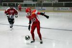 Fußballcub auf dem Eis