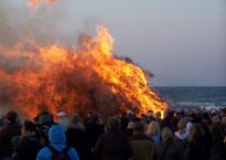 Großes Osterfeuer am Ostersamstag
