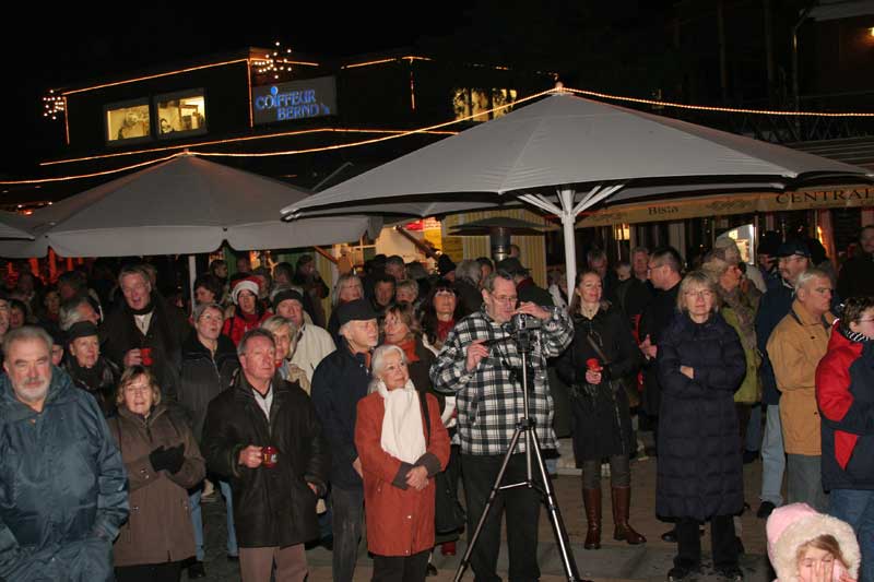 Musikalischer Weihnachtsmarkt am Timmendorfer Platz (15.- 19.12.)