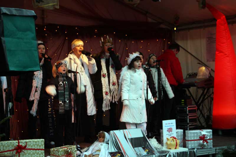 10 Jahre Musikalischer Weihnachtsmarkt am Timmendorfer Platz